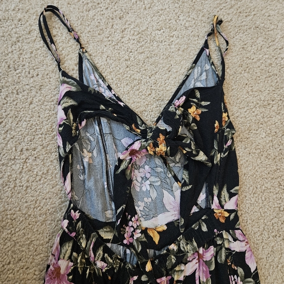 American Eagle Outfitters Black Floral Jumpsuit Women's Size Small S Open Back - Picture 10 of 14